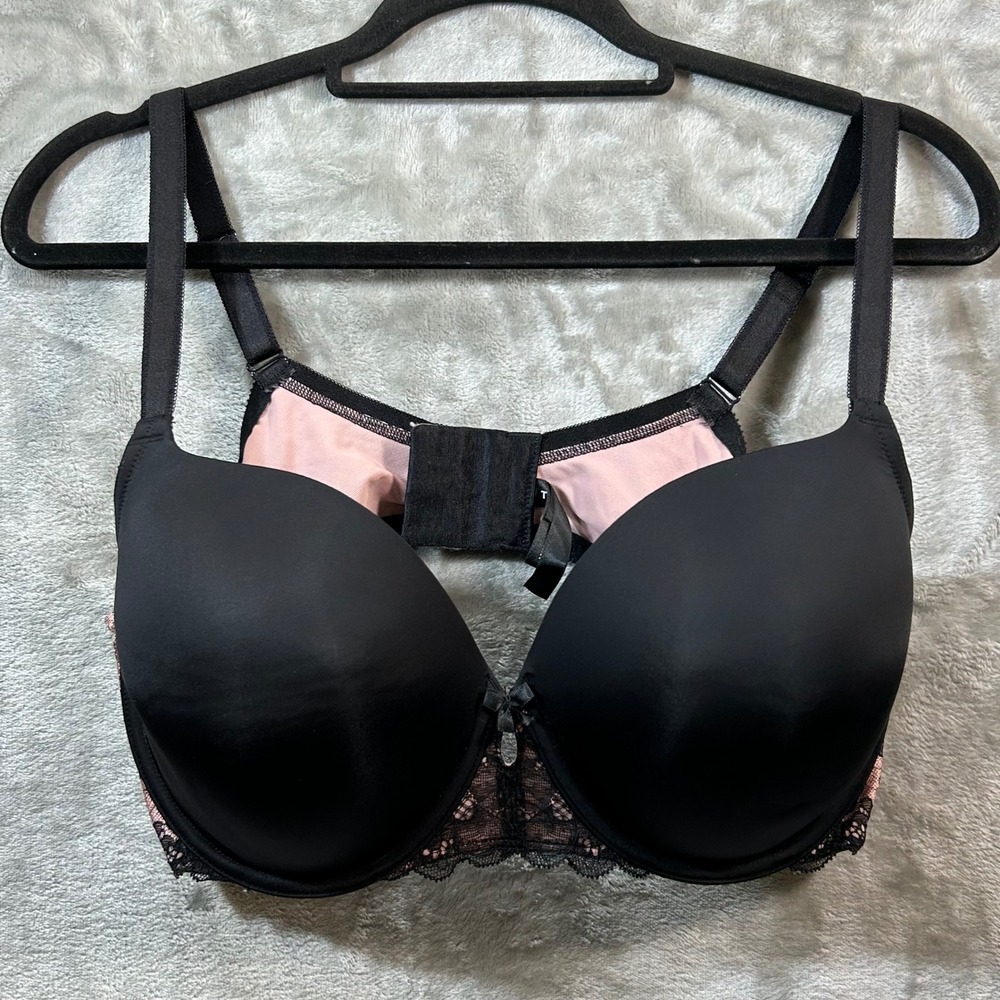 Torrid Curve Black Pink Lace Sexy T-Shirt Bra‎ Underwire 40DD 11981666